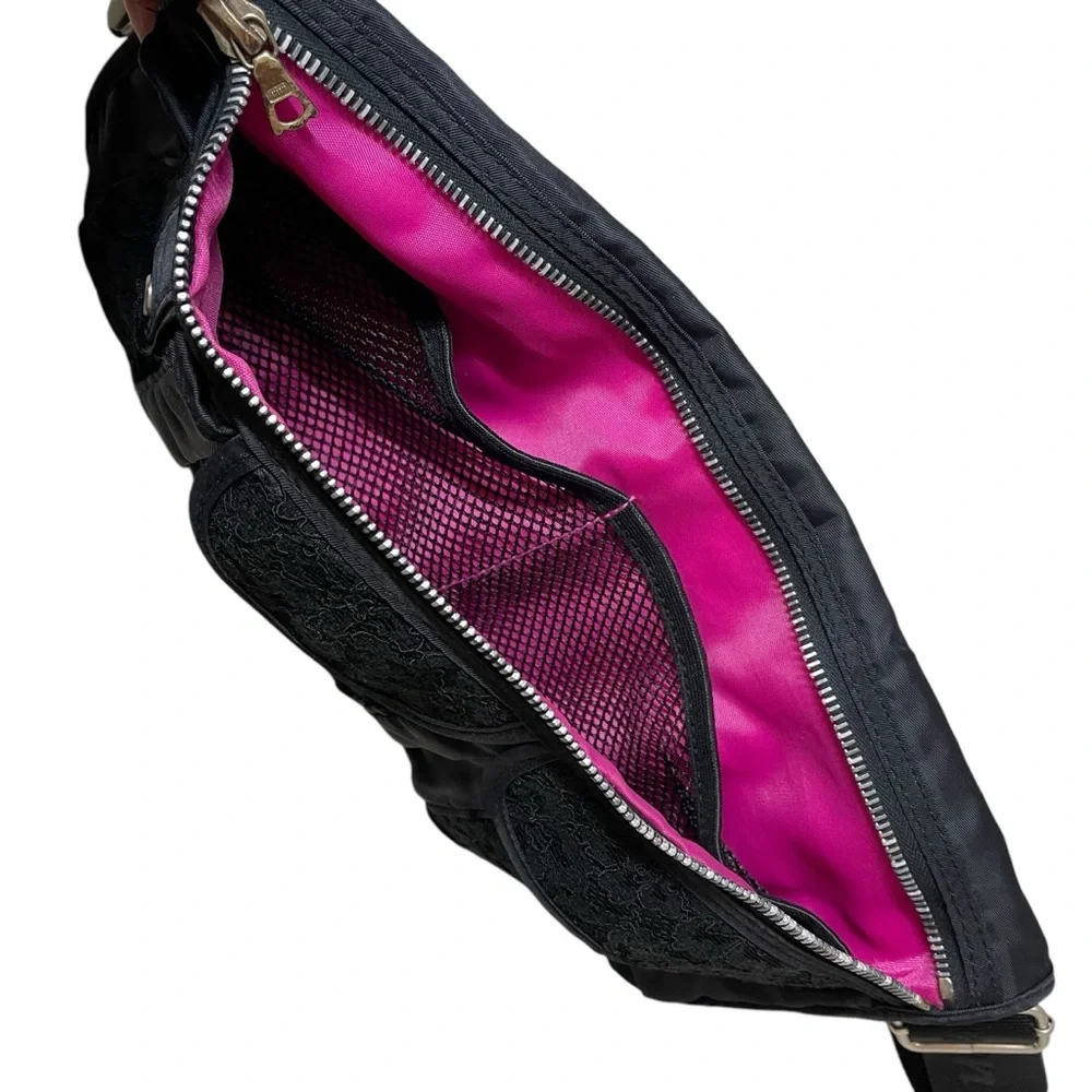 Lululemon Travel Walker Pooch Fanny Pack - Picture 7 of 10